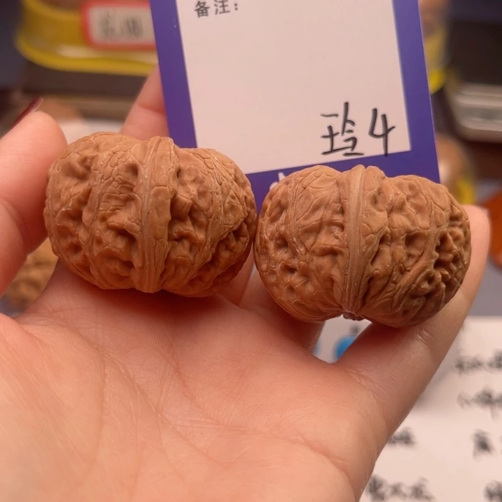 文玩核桃吊坠不****9文玩核桃把件4