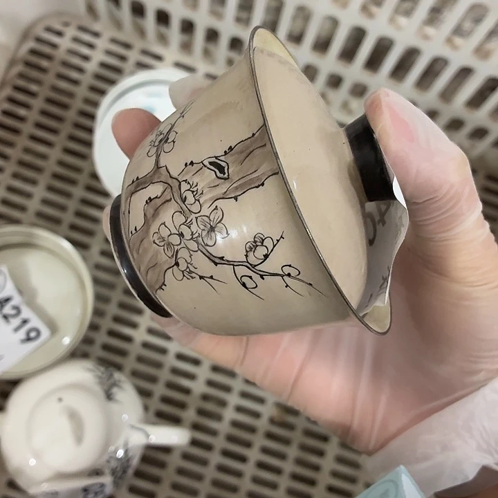 茶具微暇，介意勿拍