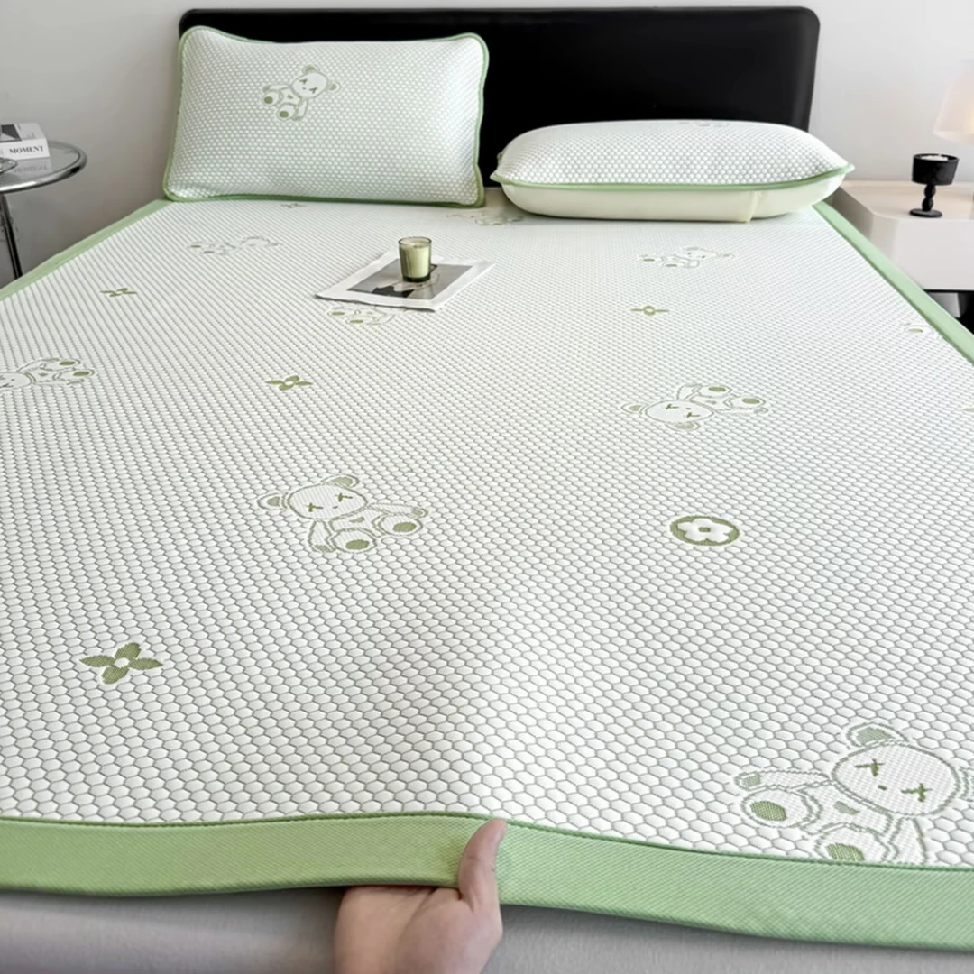 【微瑕冰豆豆】冰豆豆凉席裸睡冰丝凉席子 介意勿拍！