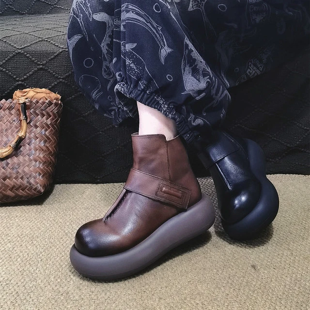 四月倾城手工真皮复古厚底短靴女松糕跟大圆头娃娃靴马丁靴棉靴子