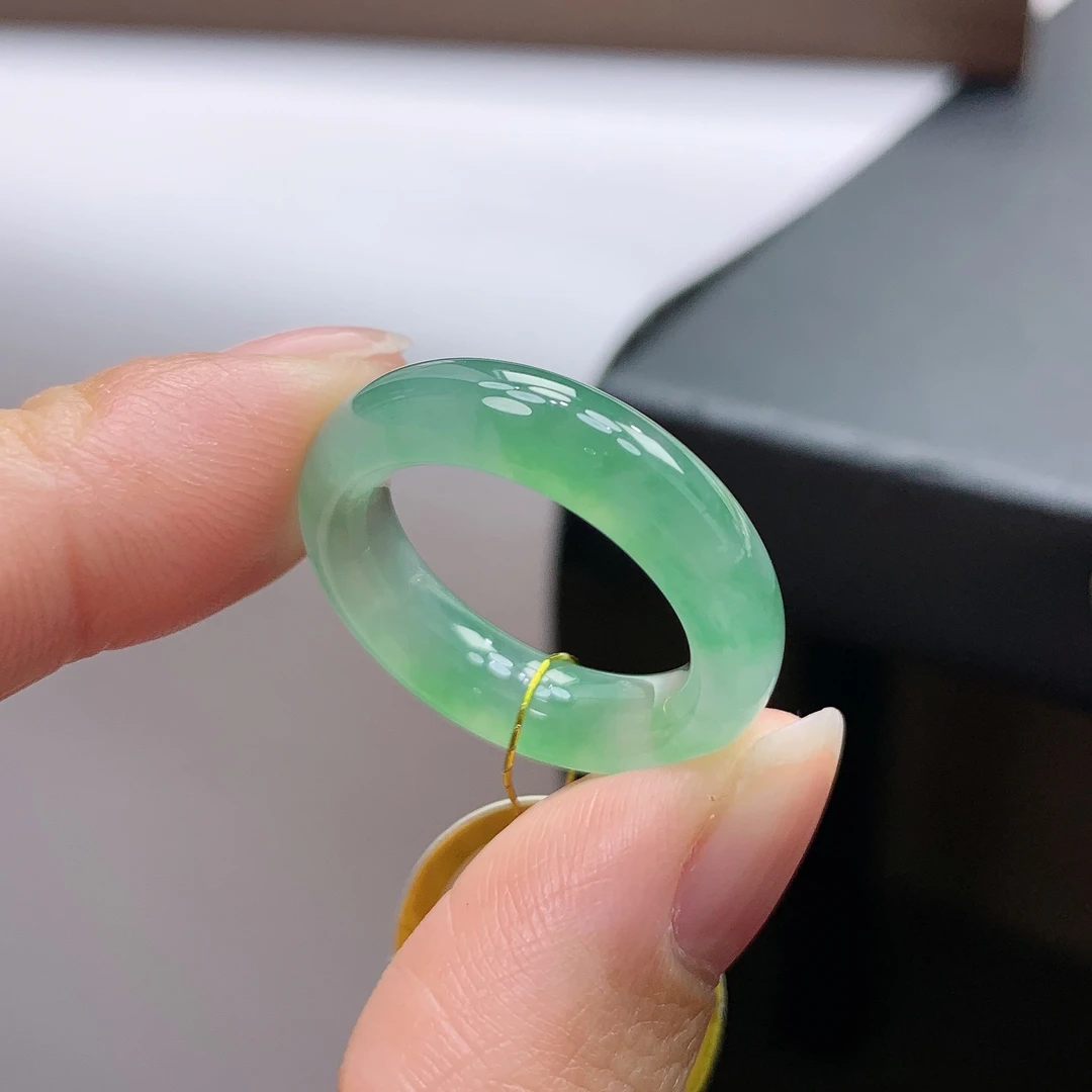 13-14号圈天然缅甸翡翠A货冰胶绿翡翠戒指17*5.8*4mm