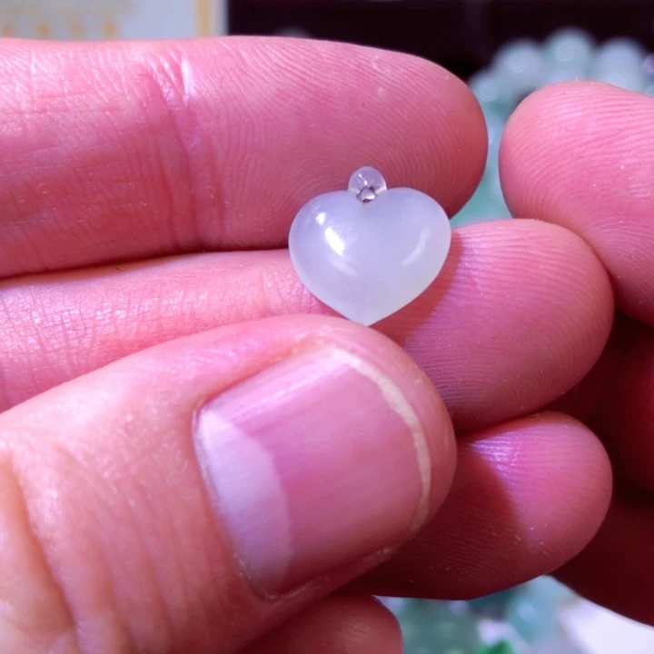 翡翠未镶嵌颈饰天然a货翡翠