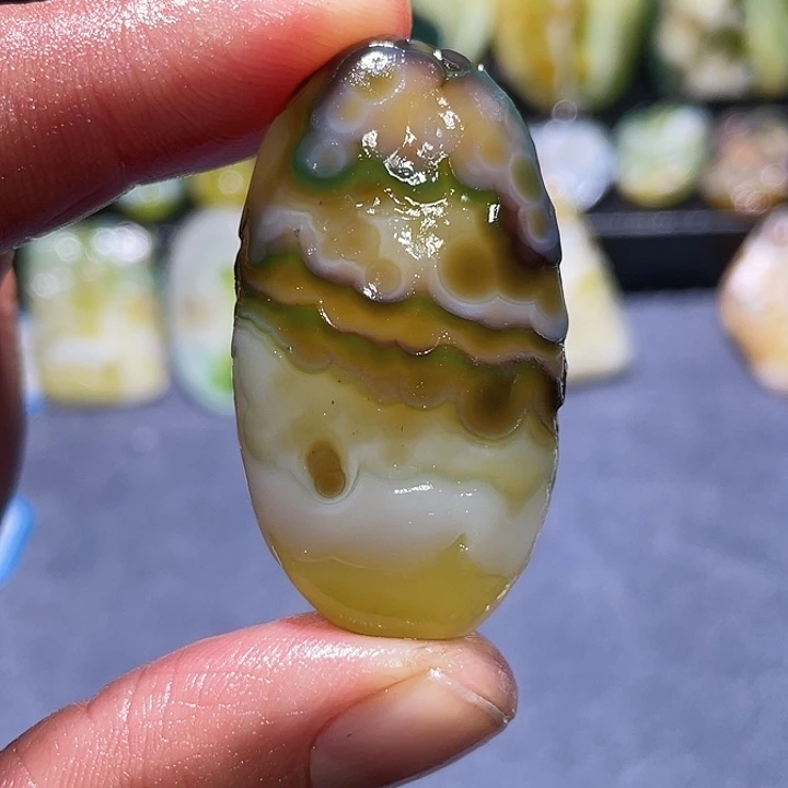 玛瑙/玉髓未镶嵌珠宝奇石