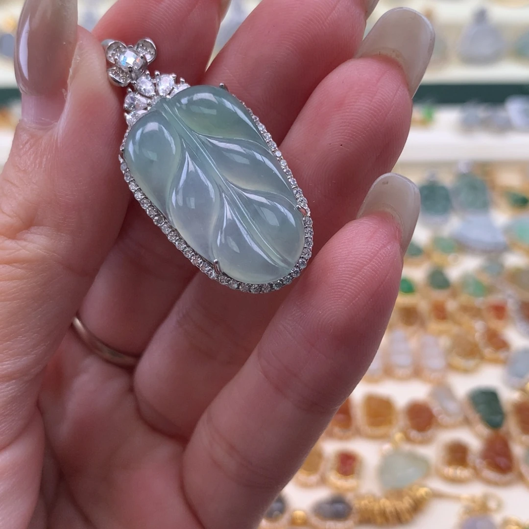 翡翠银S925镶嵌颈饰叶子