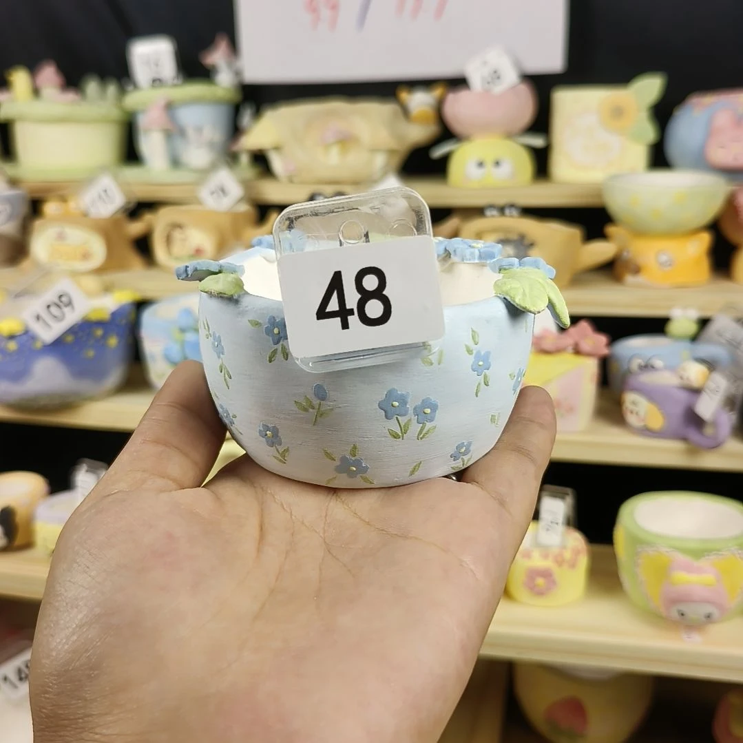 随***`48蓝色小碎花满绘花盆