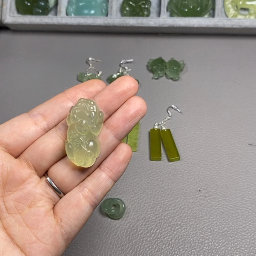 【闪购商品】蛇纹石玉未镶嵌挂件耳饰耳环项链