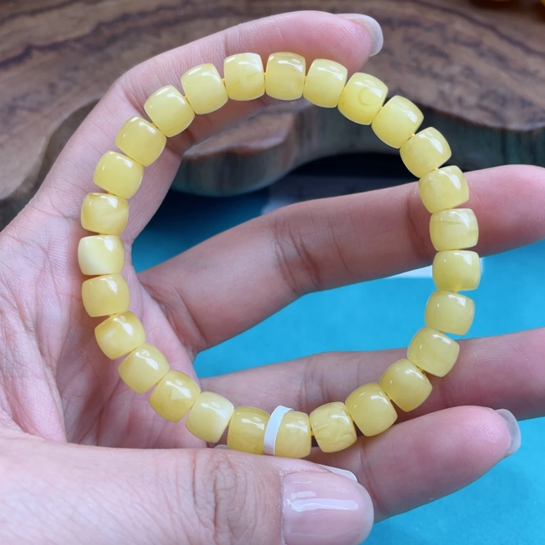 蜜蜡裸石未镶嵌蜜蜡