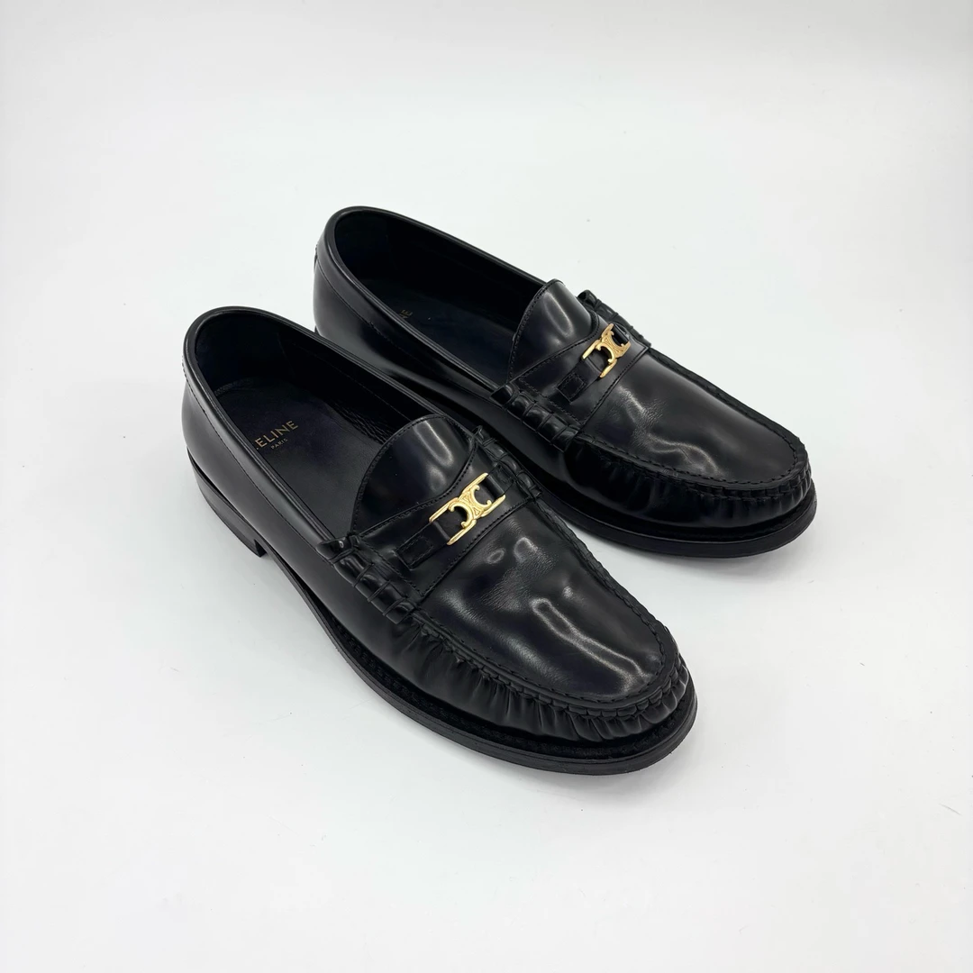 95新 Celine/思琳 Celine/37码/黑金凯旋门乐福鞋/95新/pp0051