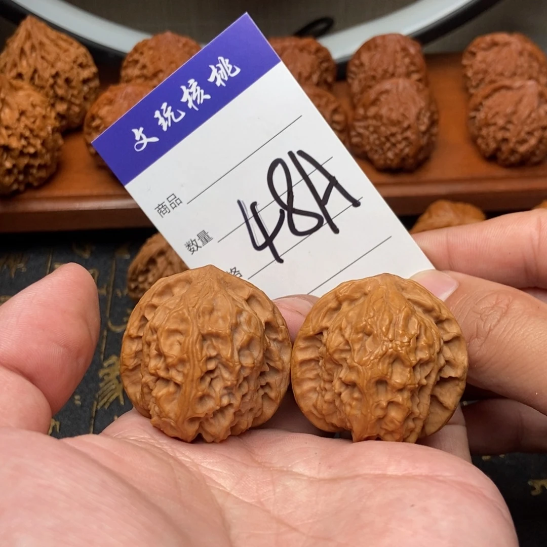 文玩核桃吊坠38野狼