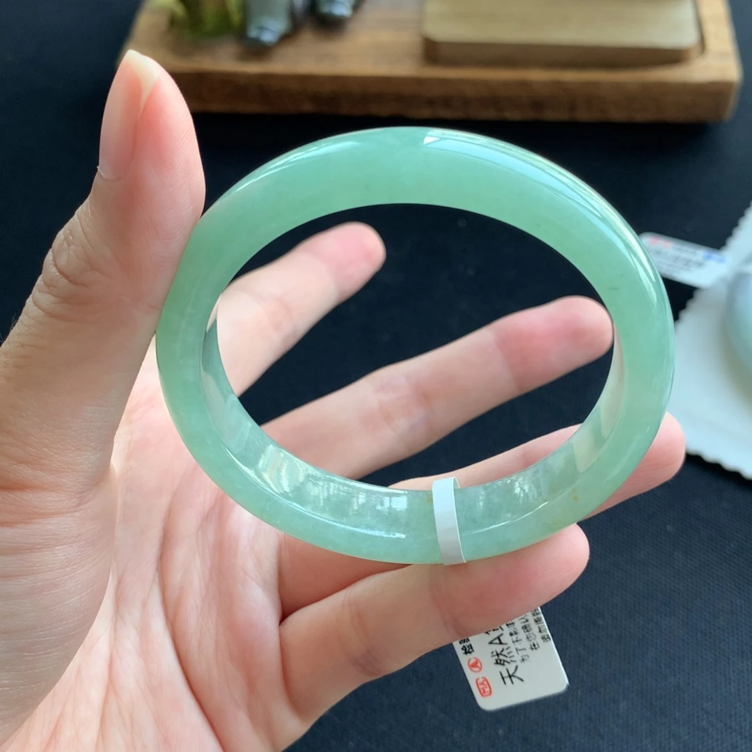 未镶嵌手镯翡翠55贵妃