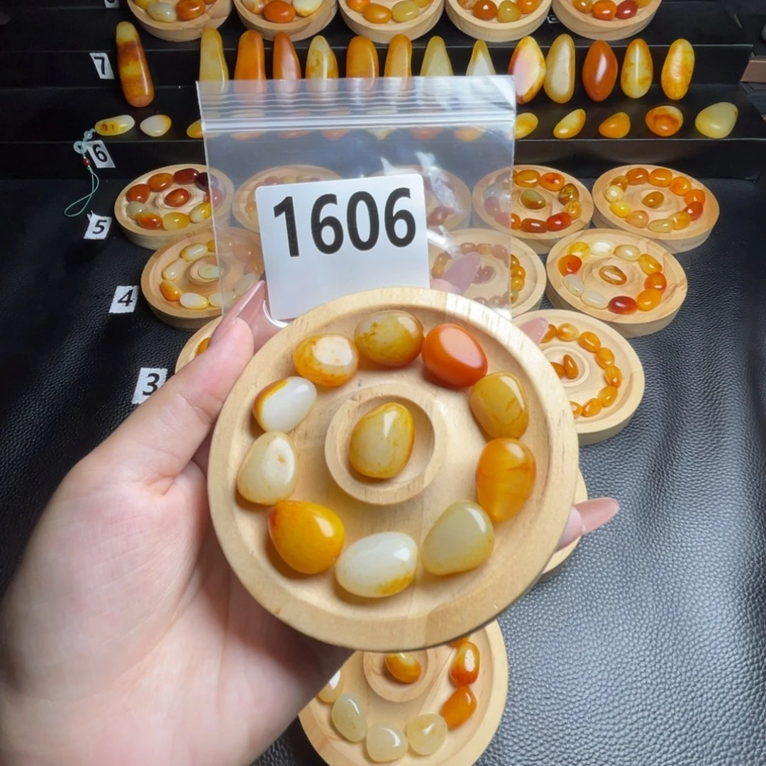 B***川手串未镶嵌和田玉