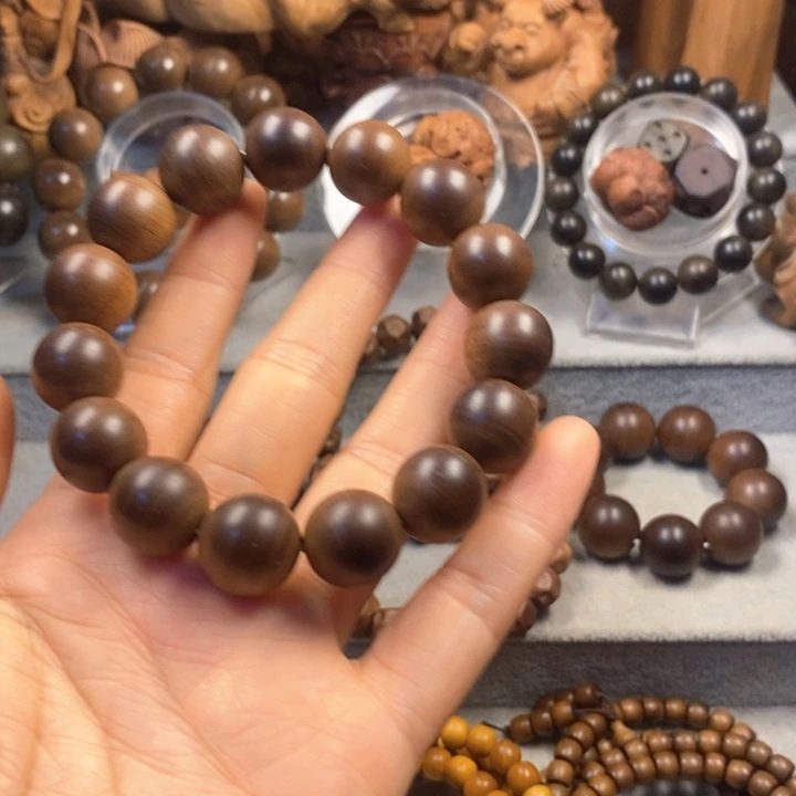 啊***咿手串/手链檀香木老山檀奶香味1.5红黑