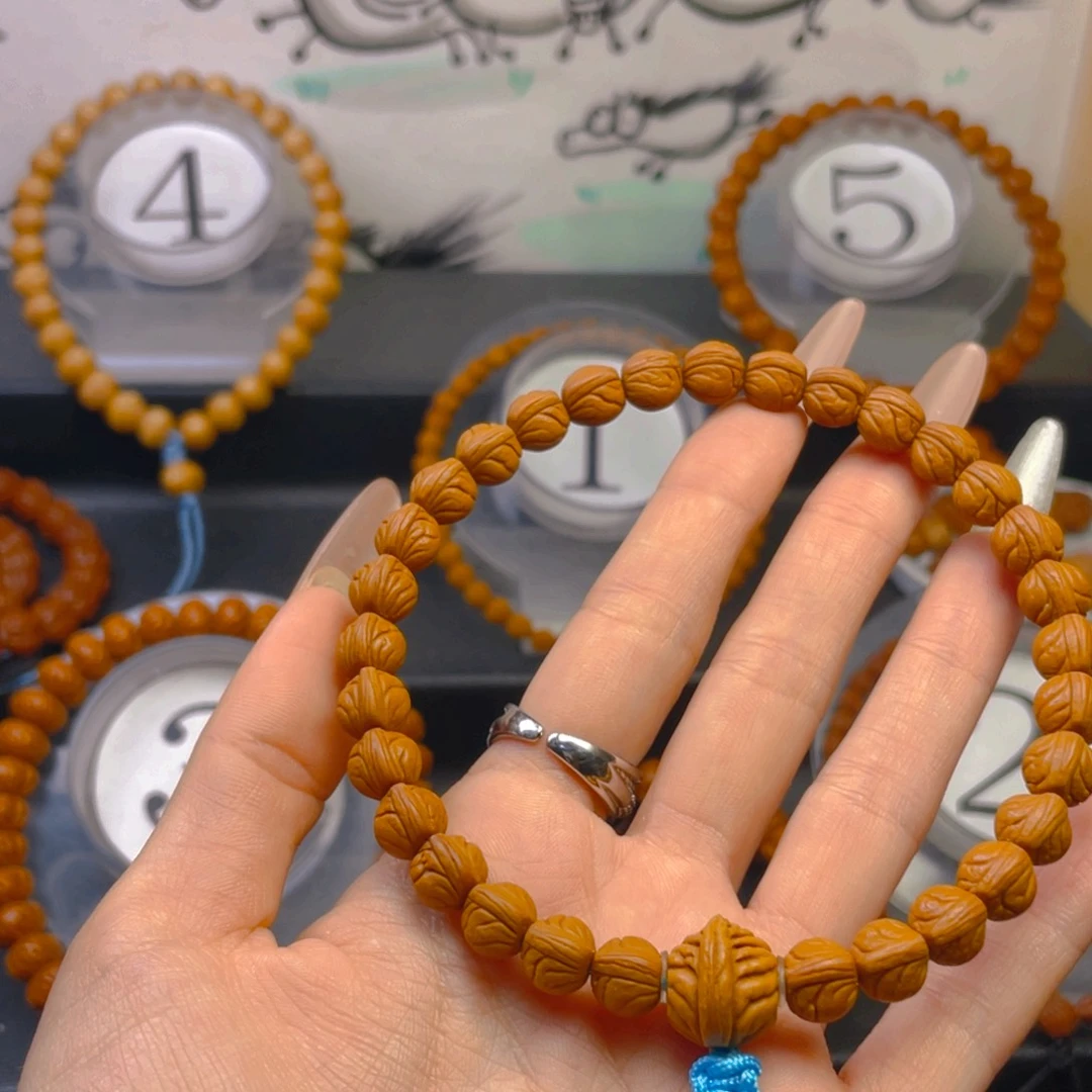 不***行吊坠桃核0.999999999999