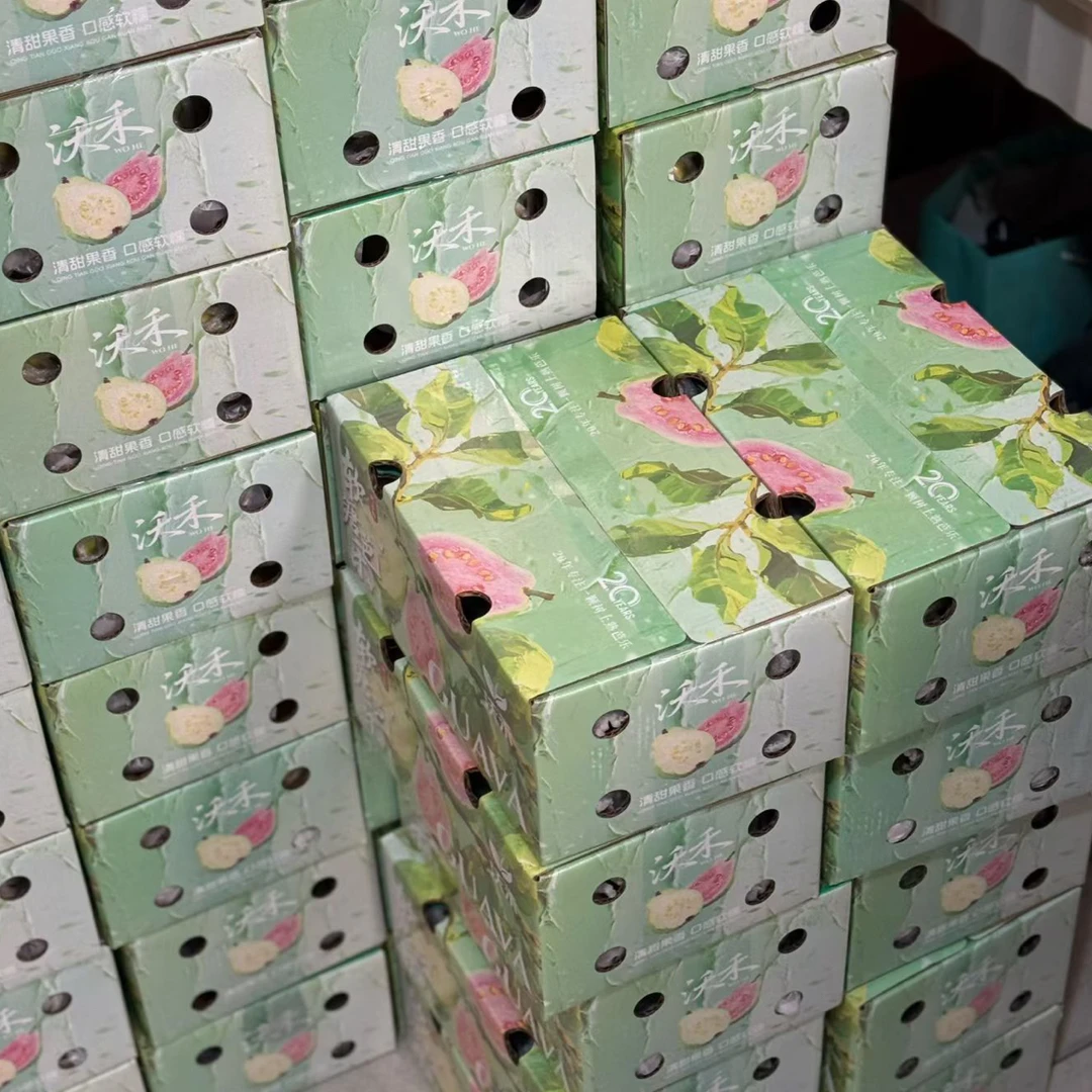 奶油白心芭乐 单箱2.5斤左右。（运输易碰伤不影响吃介意勿拍