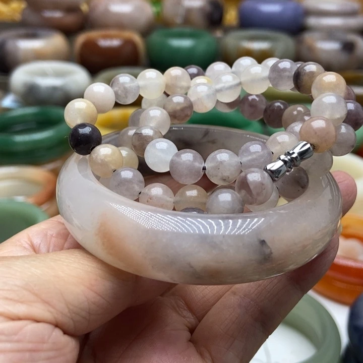 未镶嵌手镯石英质玉