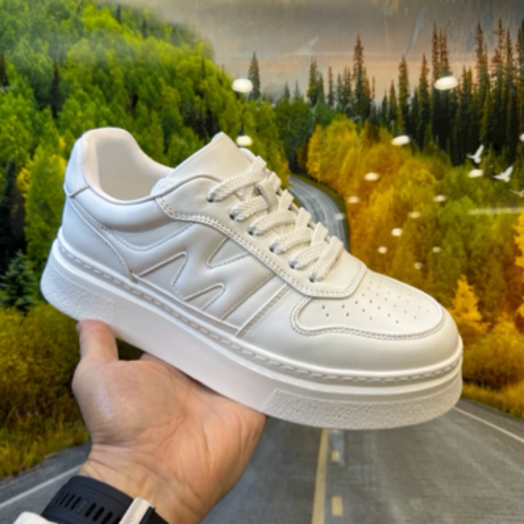 欧货男鞋2025春季新款真皮小白鞋轻质舒适简约时尚厚底增高潮板鞋