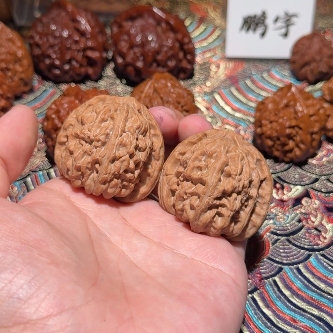 把件核桃696号42白狮子文玩核桃