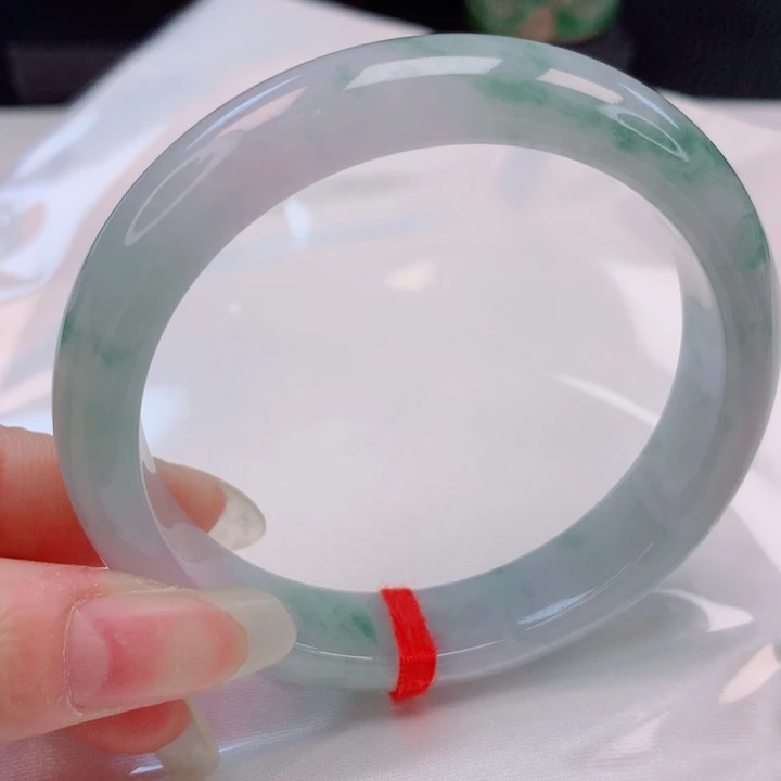 翡翠未镶嵌手镯56圈