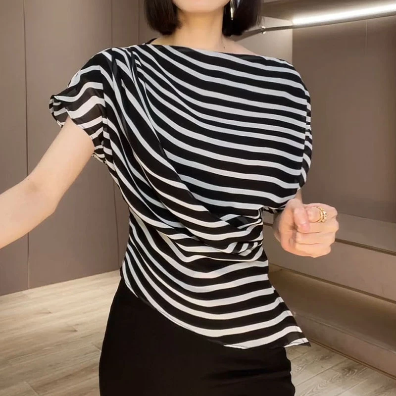小众设计感褶皱条纹T恤夏季新款别致不规则下摆凉感透气显瘦上衣