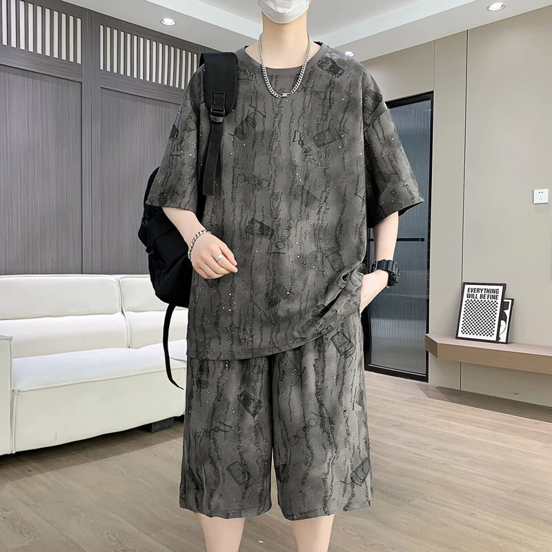 休闲运动套装男夏季2025新款美式宽松短袖短裤男生酷帅穿搭两件套