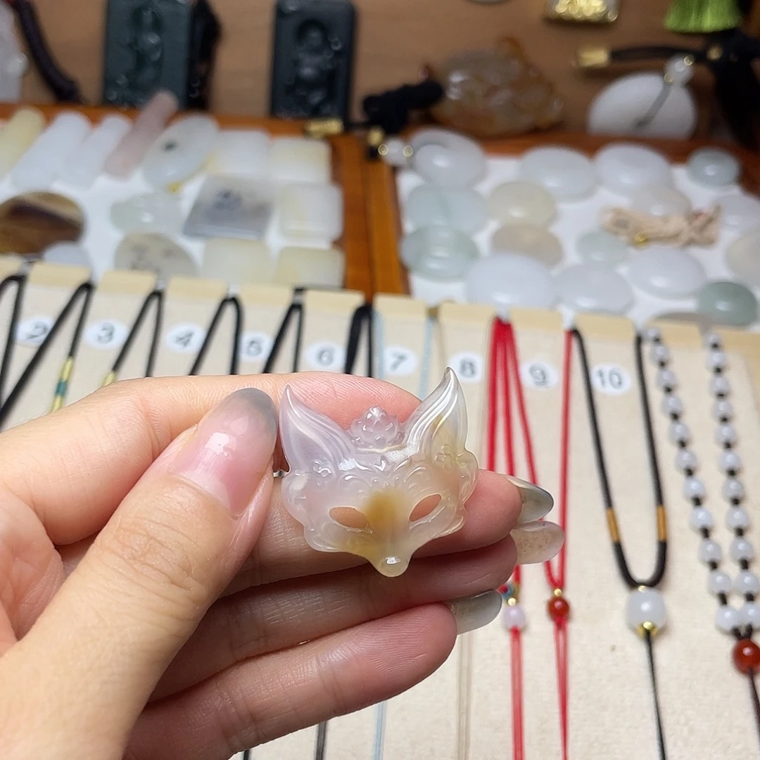 未镶嵌颈饰玛瑙/玉髓