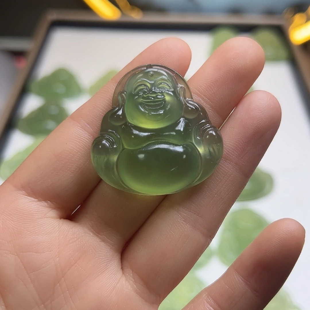 l***p蛇纹石玉未镶嵌颈饰