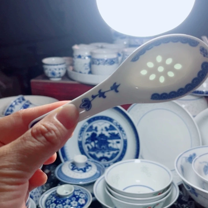 青花玲珑小勺子小花