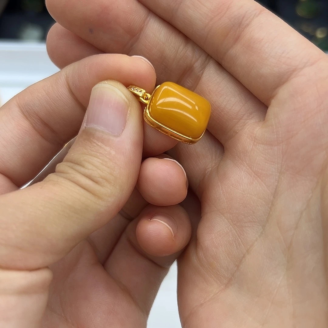 琥珀颈饰银S925镶嵌时***.