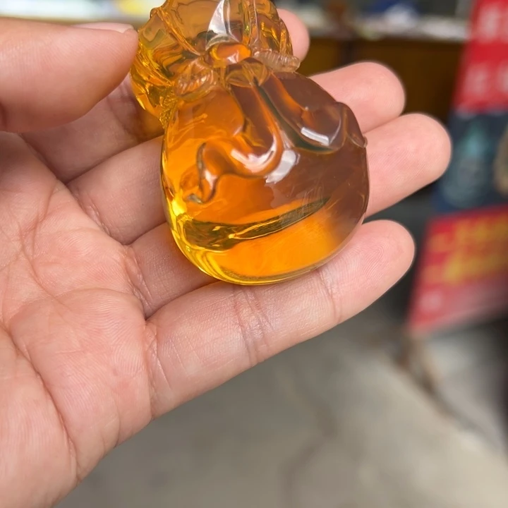 琥珀未镶嵌颈饰琥珀吊坠40.8克