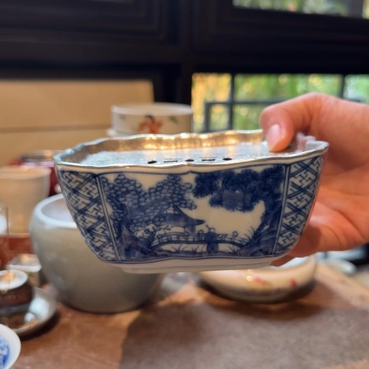 壶承天的作品是由一个