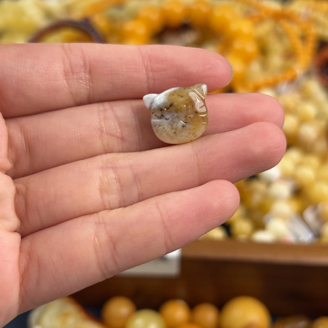 琥珀未镶嵌珠宝奇石