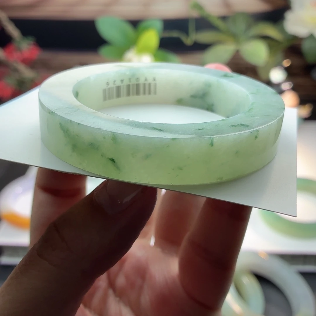 陈***霖定制翡翠未镶嵌翡翠