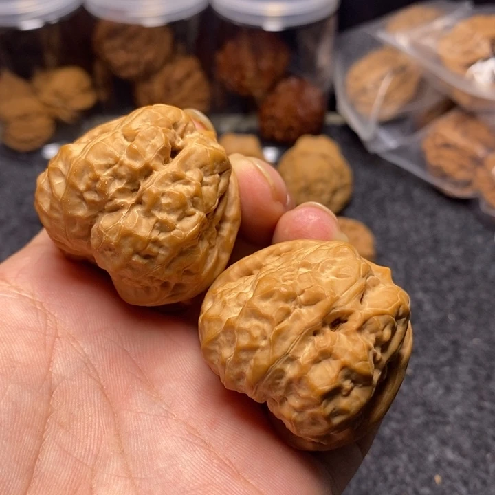 文玩核桃吊坠47大肚蛤蟆头