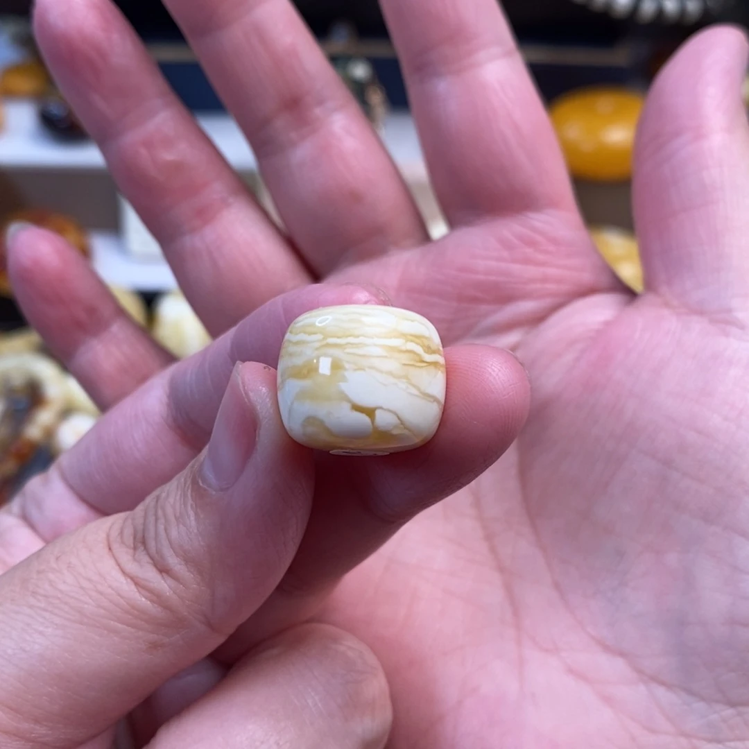 未镶嵌琥珀裸石虎皮纹老型单珠17.3