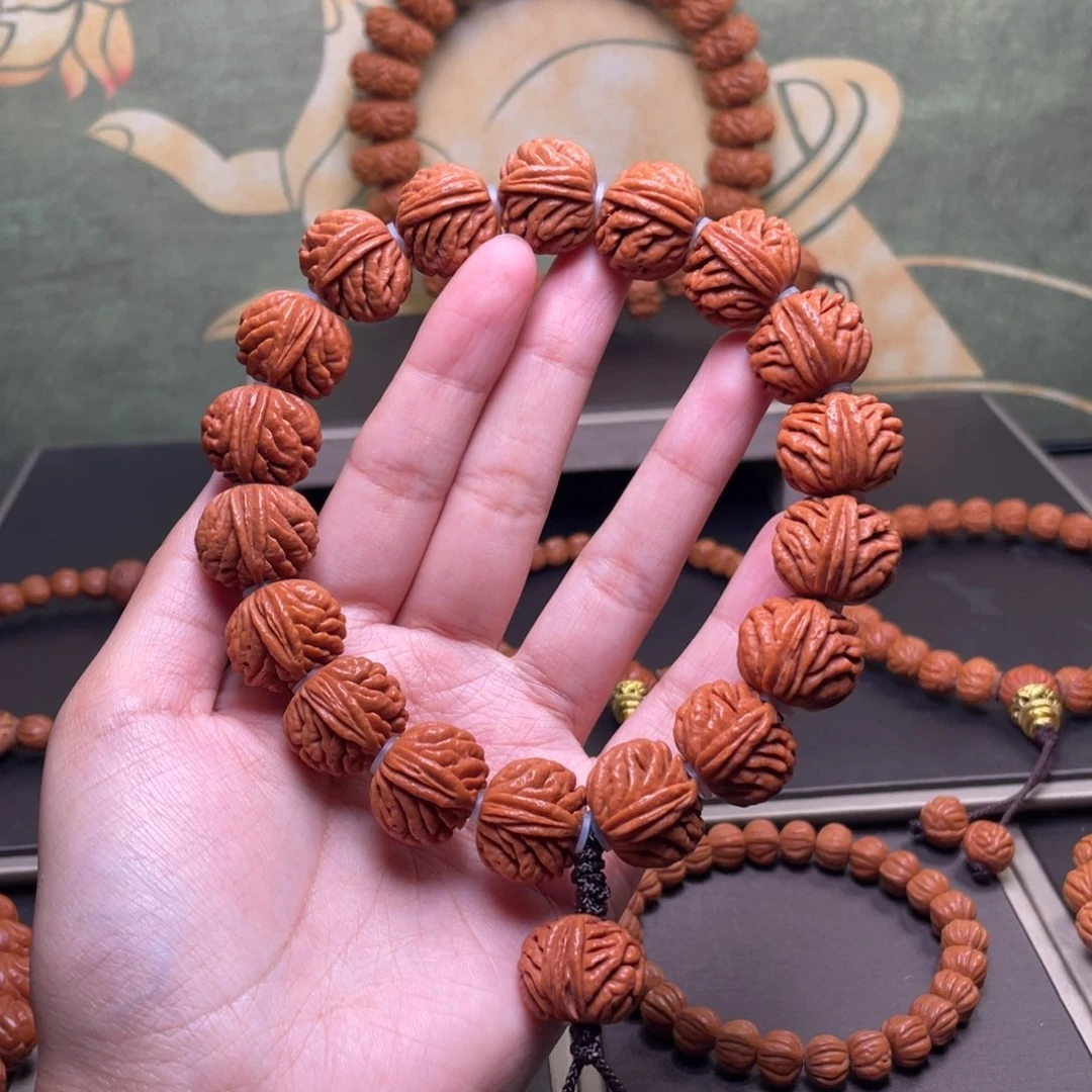 吊坠桃核19刺龙纹手持