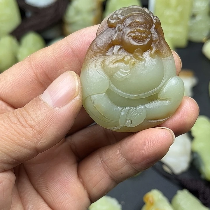 和田玉（糖玉）未镶嵌颈饰