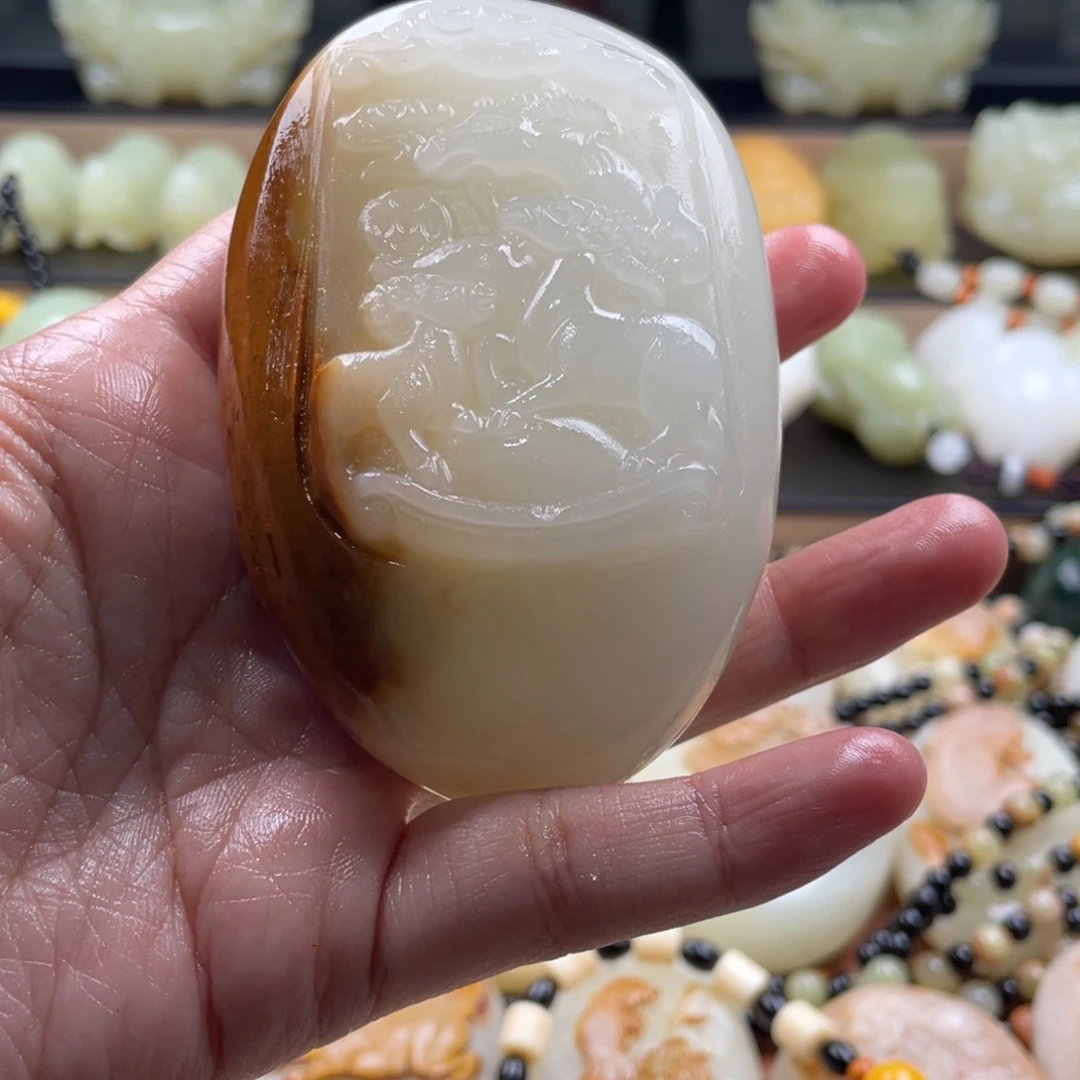 静***寓石材古青石手把件