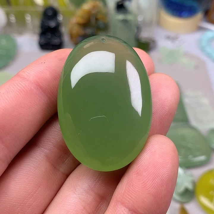 蛇纹石玉挂坠未镶嵌宽