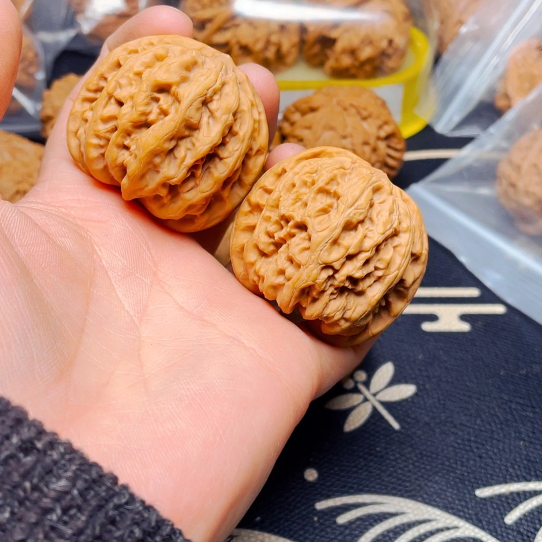 吊坠文玩核桃平谷九龙