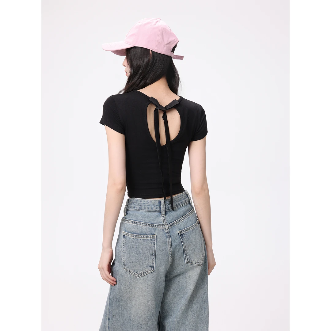 艺等黑色镂空露背正肩短袖T恤女夏季短款修身紧身设计感辣妹上衣