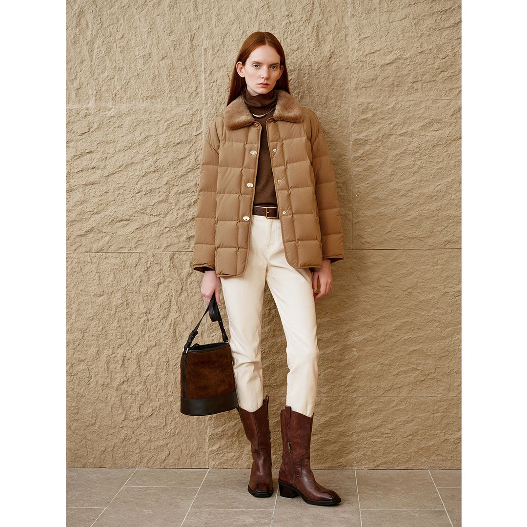 INSUN恩裳冬季短款气质时尚保暖水貂领鹅绒羽绒服9C34508730