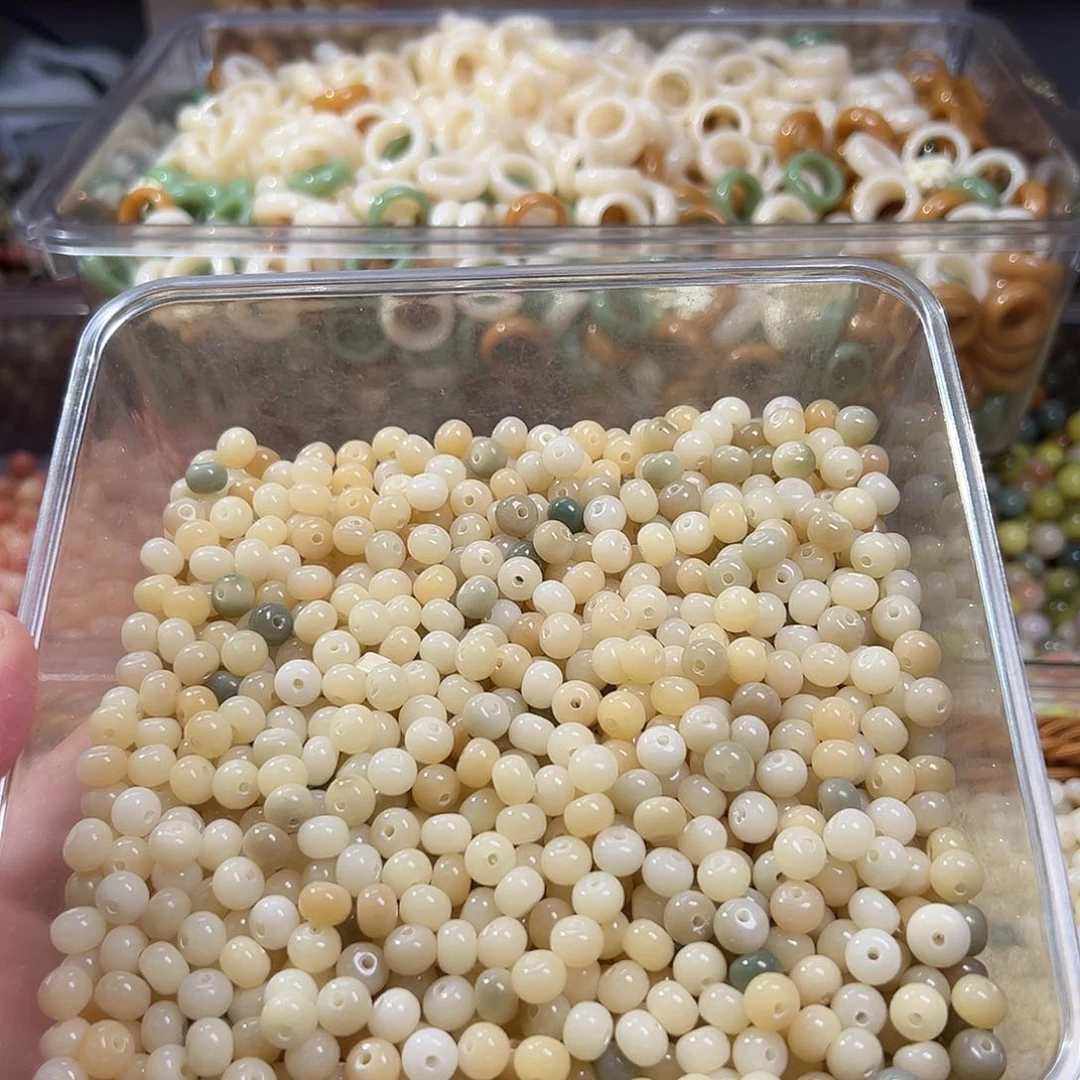 白玉菩提吊坠卡8奶黄平果100颗