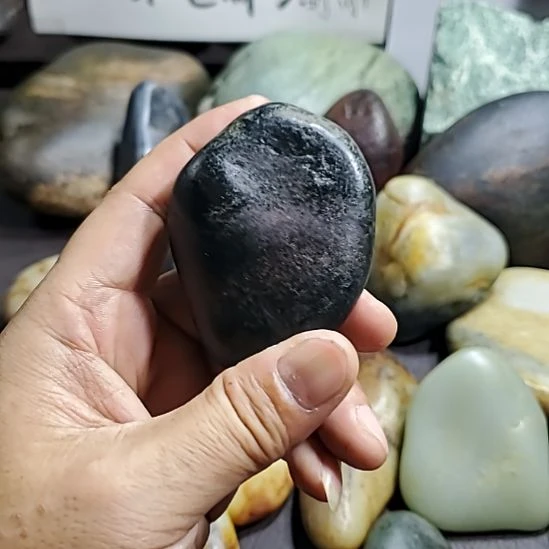 未镶嵌和田玉（糖玉）挂件