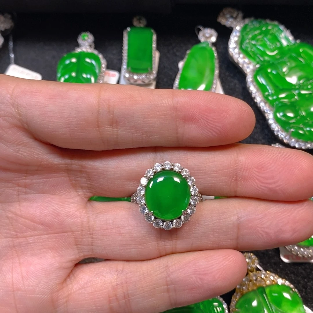 颈饰银S925镶嵌翡翠蛋面戒指