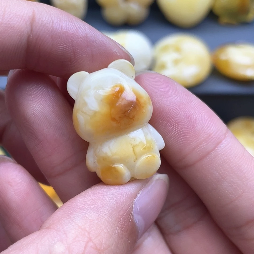 琥珀裸石未镶嵌蜜蜡