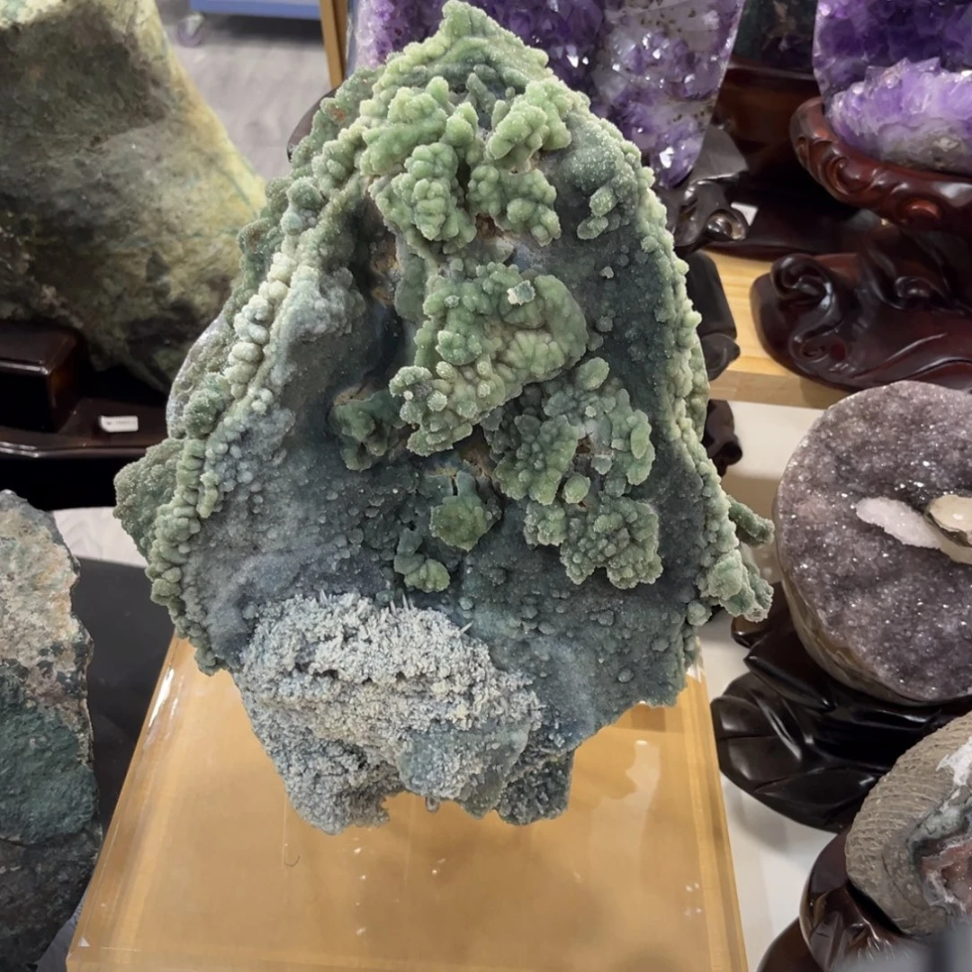 紫晶未镶嵌摆件绿色摆件