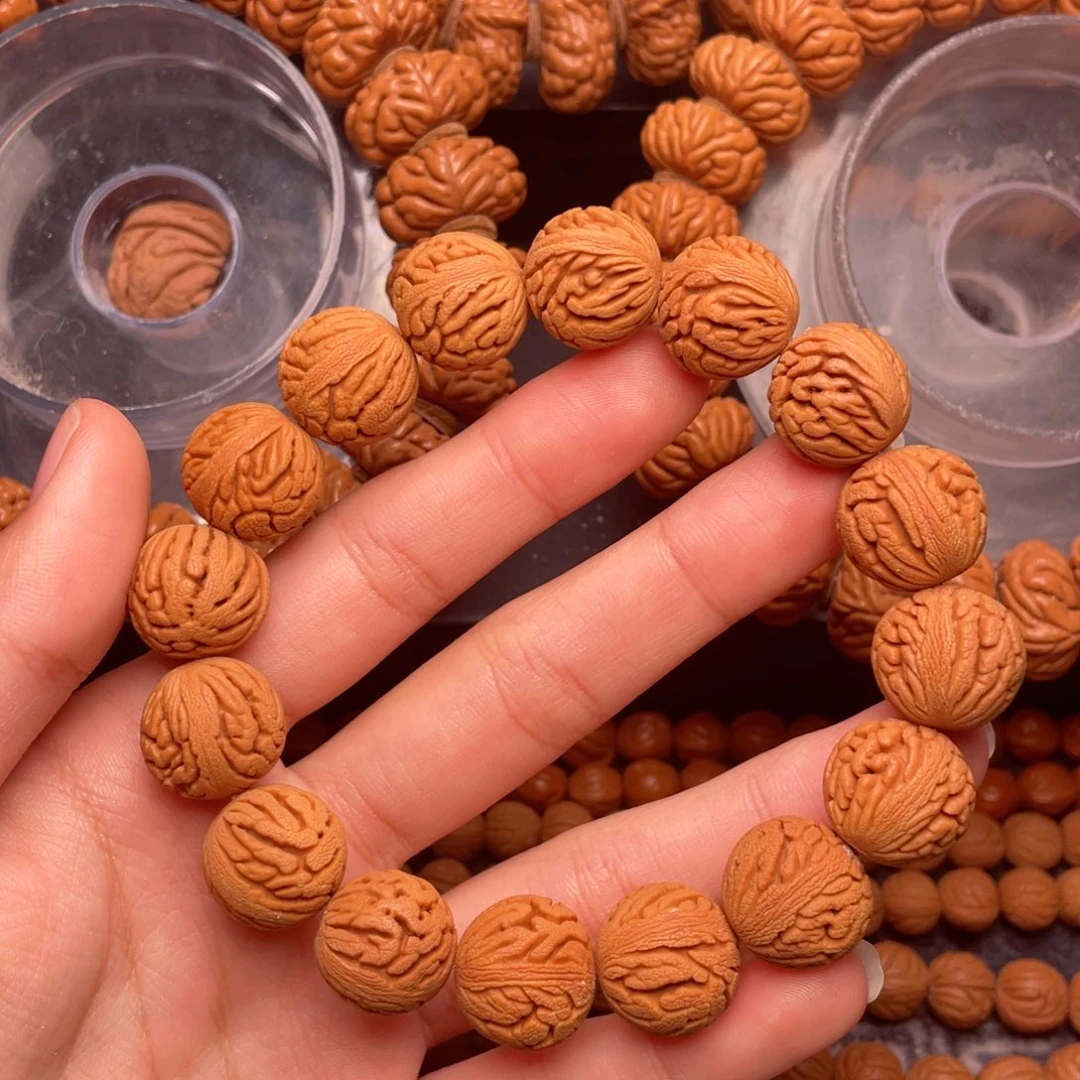 桃核吊坠秦岭核桃绣球