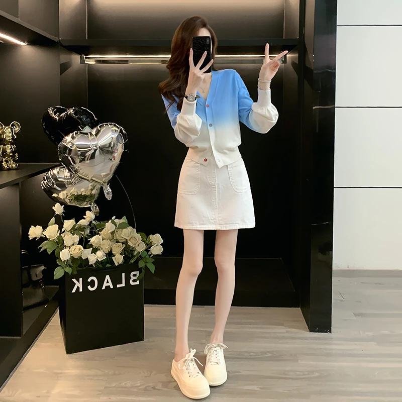 春秋新款长袖针织衫高腰轻熟牛仔短裙显瘦时尚套装洋气减龄两件套