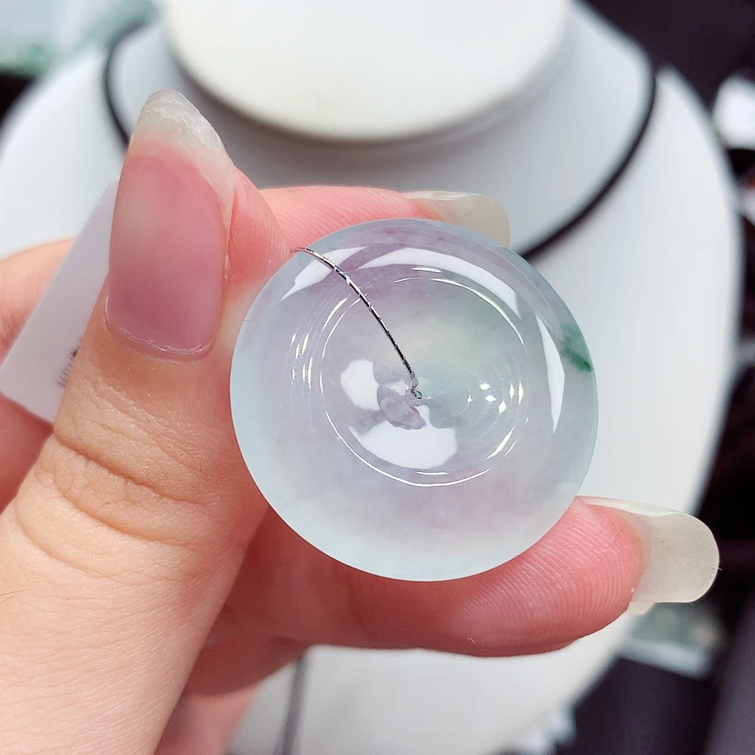 翡翠未镶嵌颈饰翡翠116，26.5/6.2