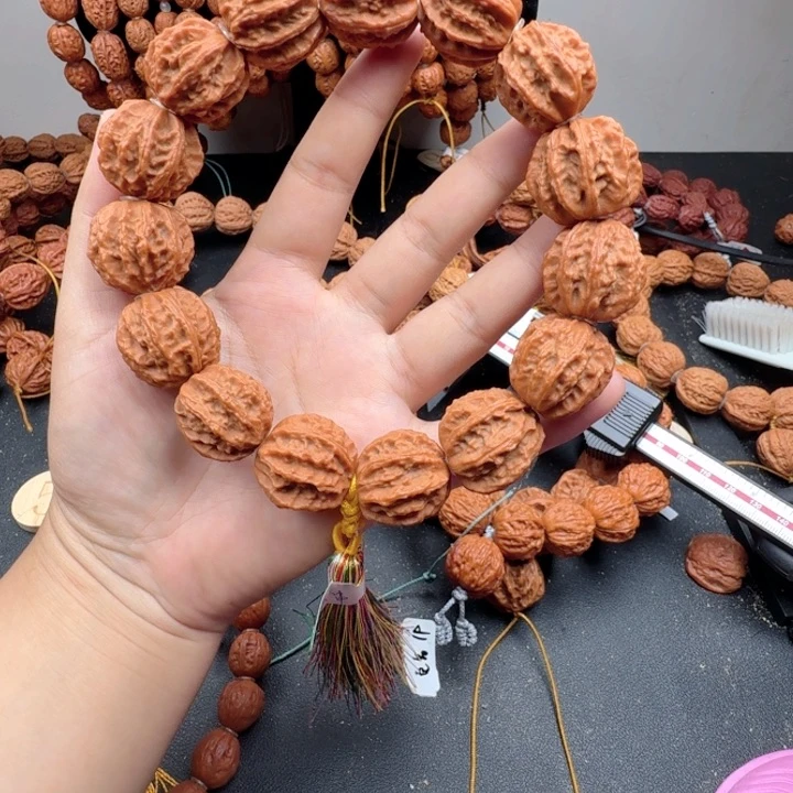 文玩核桃手串龙脊手持